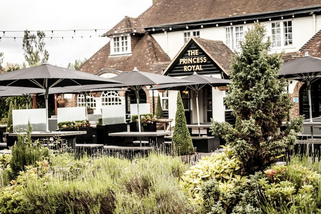 The Princess Royal Farnham  Exterior foto